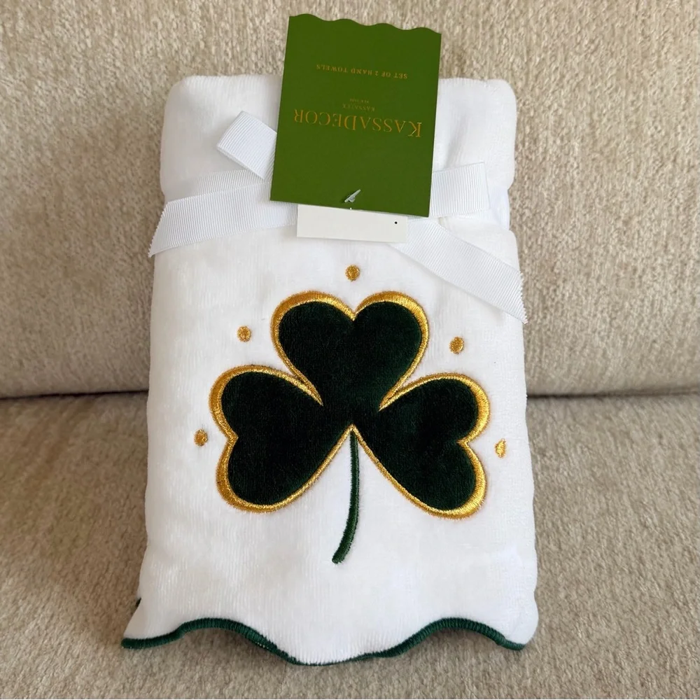 KASSADECOR White Hand Towel with Green and Gold Shamrock